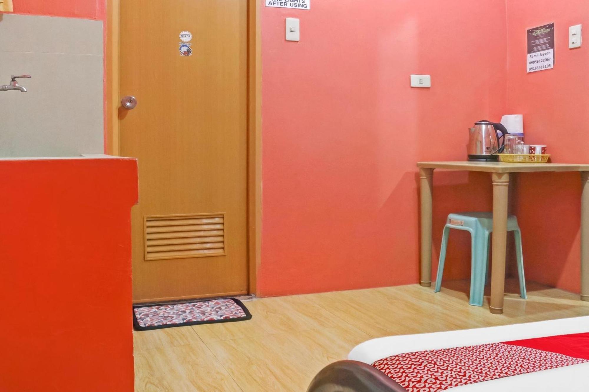 Solanos Transient House Hotell Pasay Exteriör bild