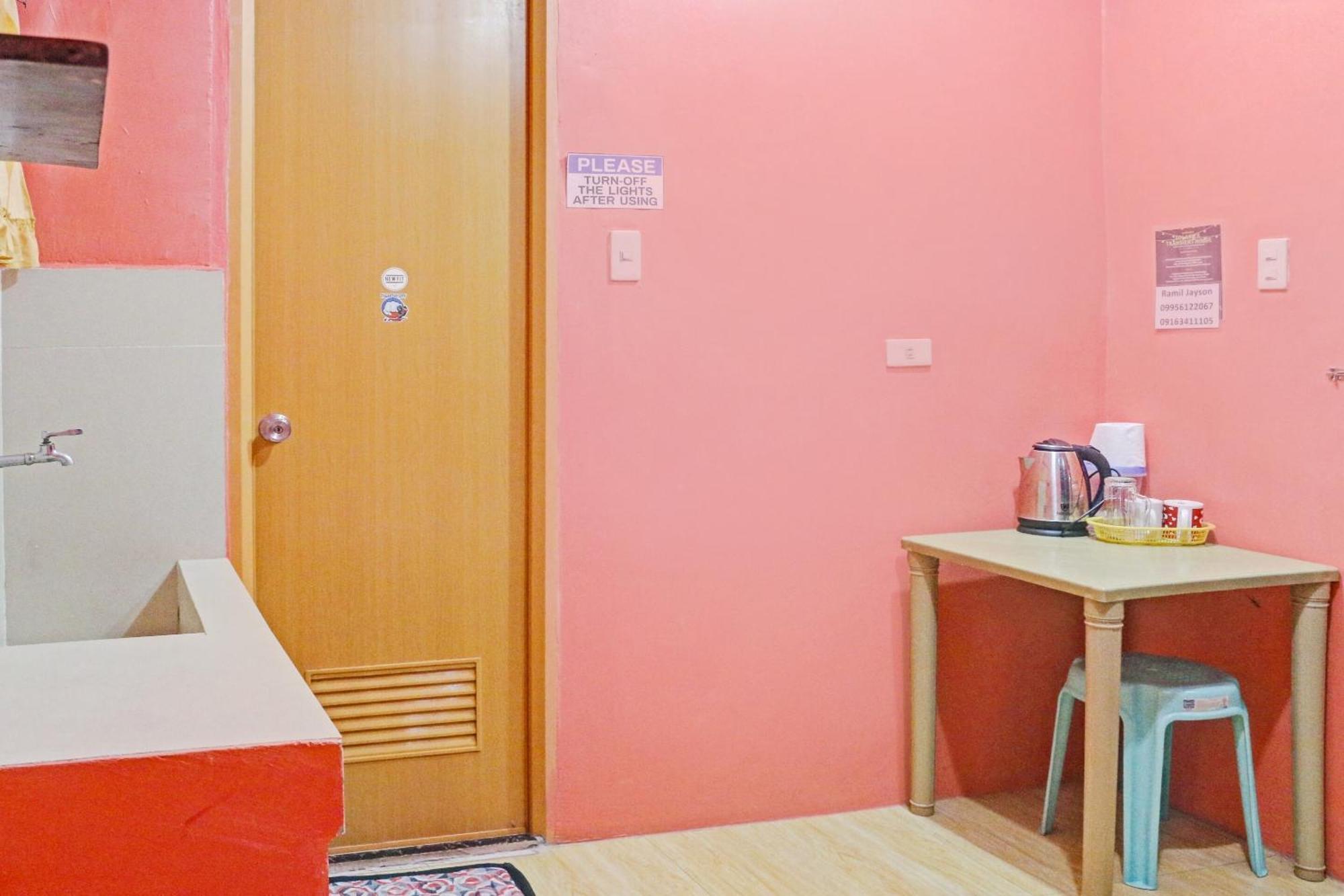 Solanos Transient House Hotell Pasay Exteriör bild